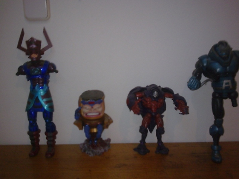 Vendo o Scambio Collezione Marvel Legends 910