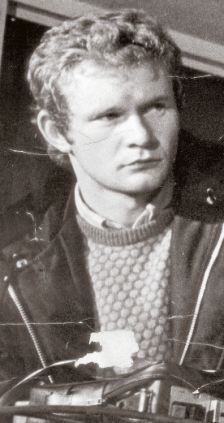 What did McGuinness do in the lost 25min on Bloody Sunday? Articl11