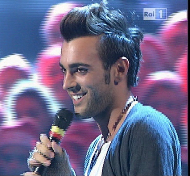 Cazzeggio...(tutto quello che volete dire su Marco Mengoni e non riuscite a tacere) Vlcsna16