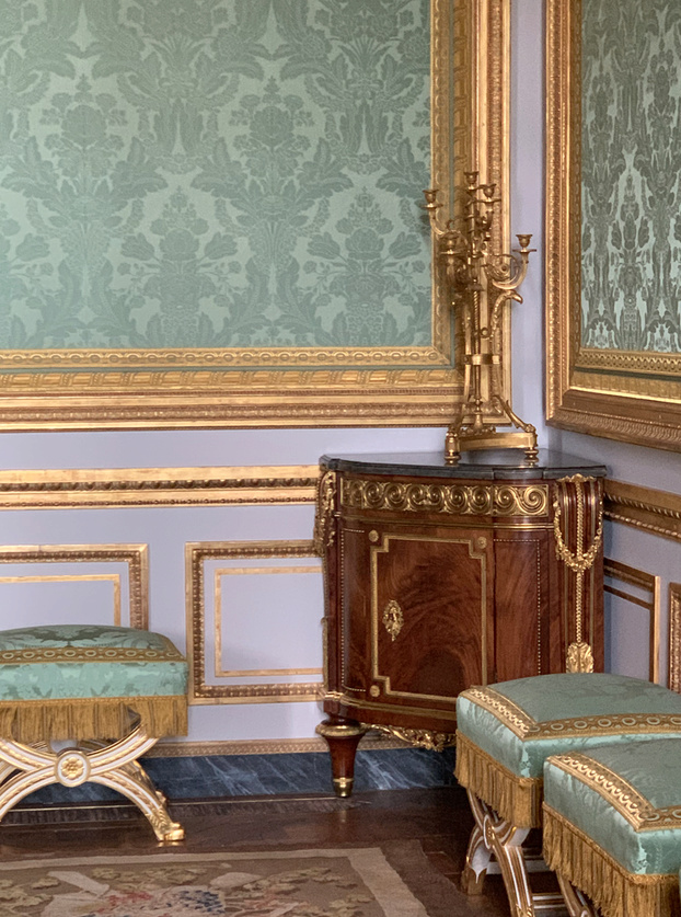 chambre reine - Grand appartement de la reine à Versailles - Page 2 914