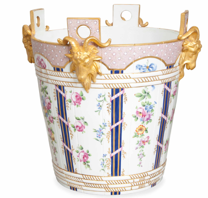 rambouillet - Service de Marie-Antoinette pour Rambouillet en porcelaine de Sèvres Captu161