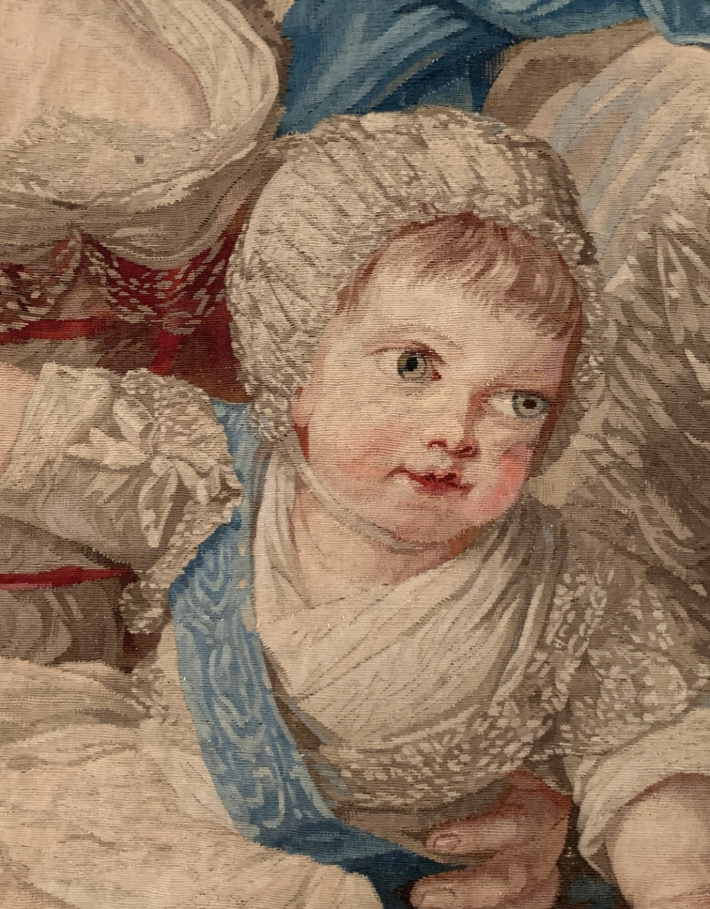 Tapisserie des Gobelins représentant le portrait de Marie-Antoinette et ses enfants par Mme Le Brun Captu756