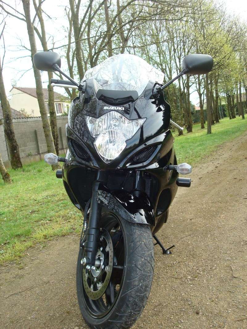 ma nouvelle moto gsx 1250 fa Dsc03311