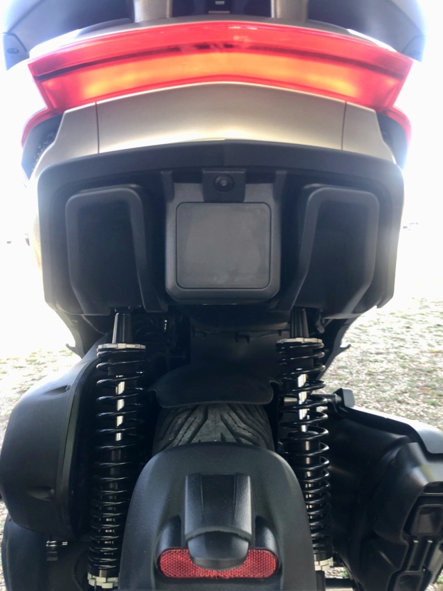 CR de l'essai du nouveau Piaggio Mp3 530 Hpe par OvO Fullsi28