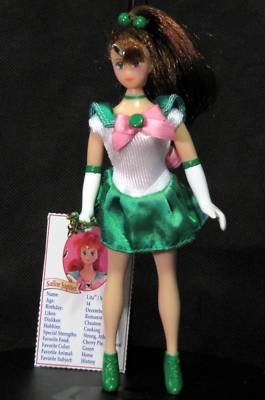 recherche petite poupée sailor moon avec accessoires Bandai10