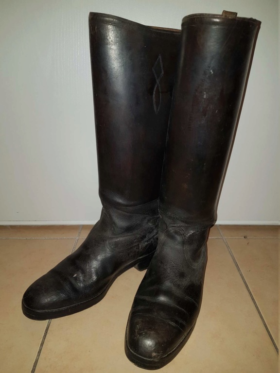 Identification paire de bottes 20190997