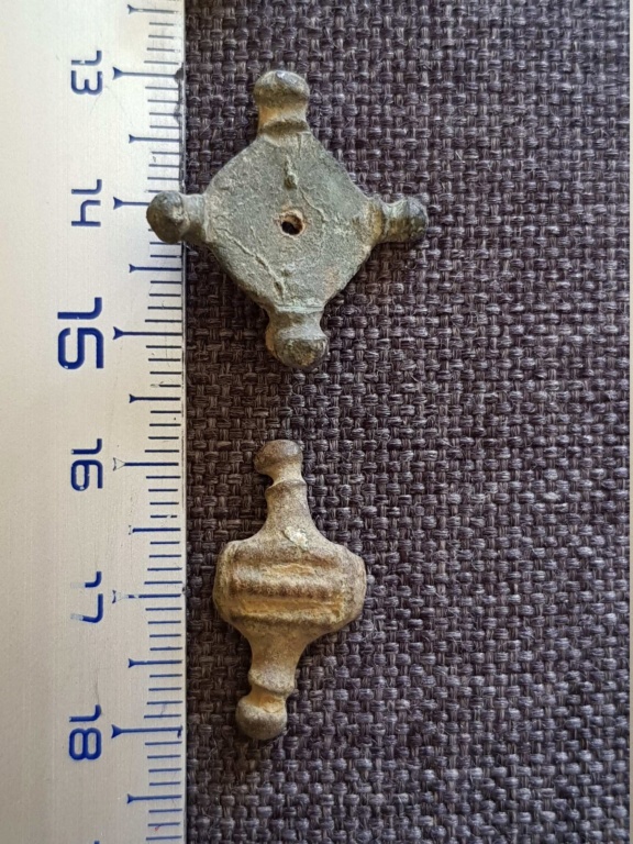 Identification objets divers, médiévales ou romain? 20200231