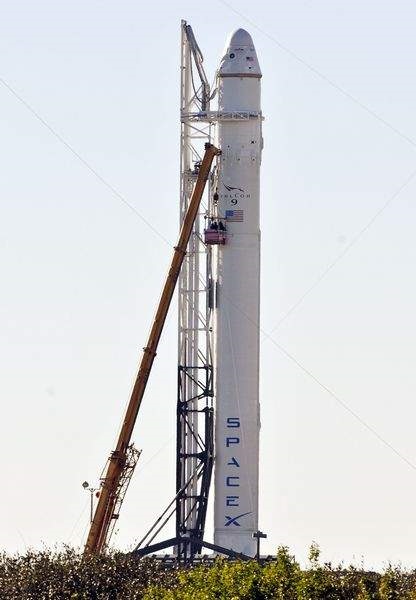 Falcon 9(Dragon1)lancemant le 08-12-2010 Test_010