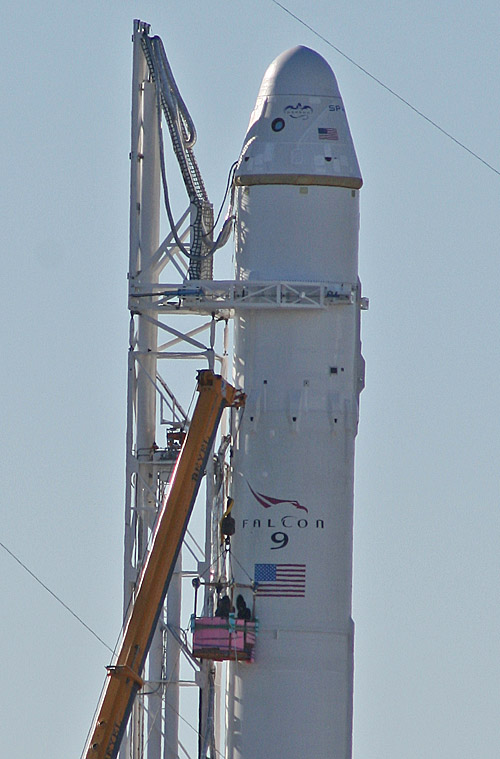 Falcon 9(Dragon1)lancemant le 08-12-2010 Test_011