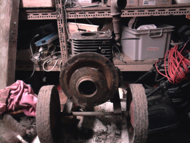 moteur Bernard W18 avec sa pompe Guinard Photo018