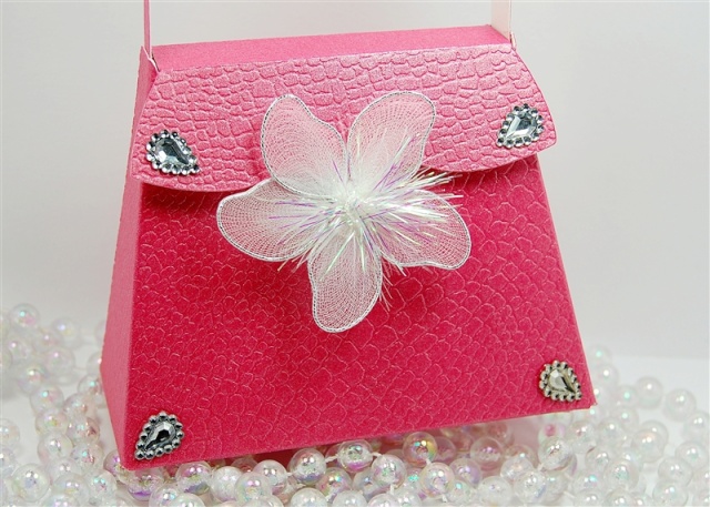 March 28th - Tips on making a Purse or box Close_10