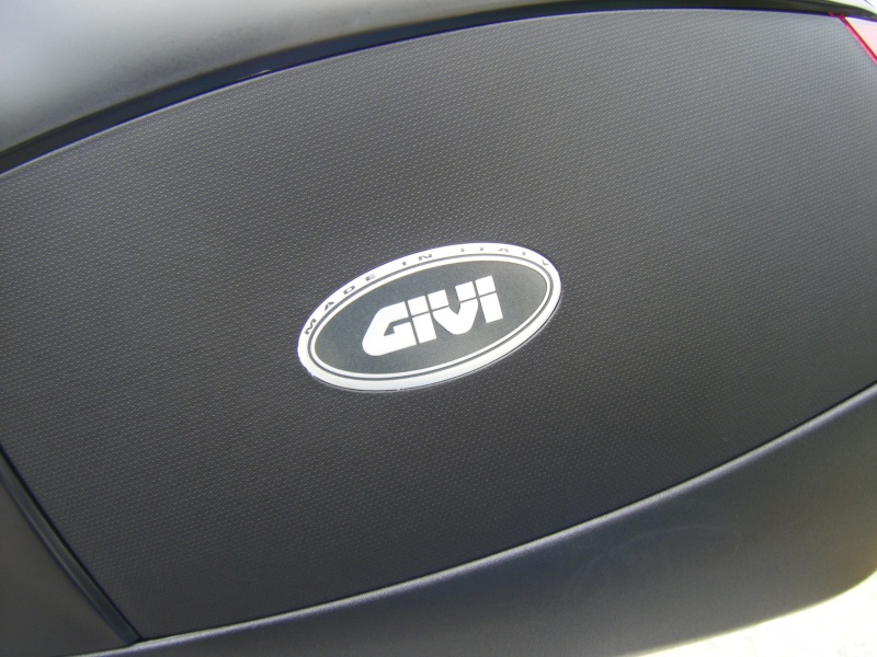 Suzuki labels for Givi bags Tradem11