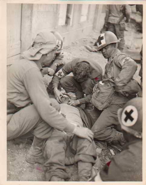 Diverses photos de la WWII (fichier 8) - Page 23 105913