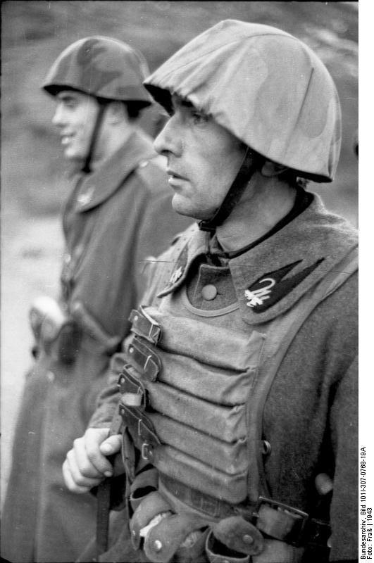 Diverses photos de la WWII - Page 9 11631