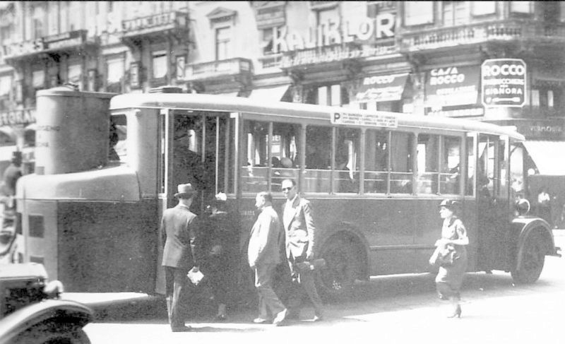 Vieux bus 1826