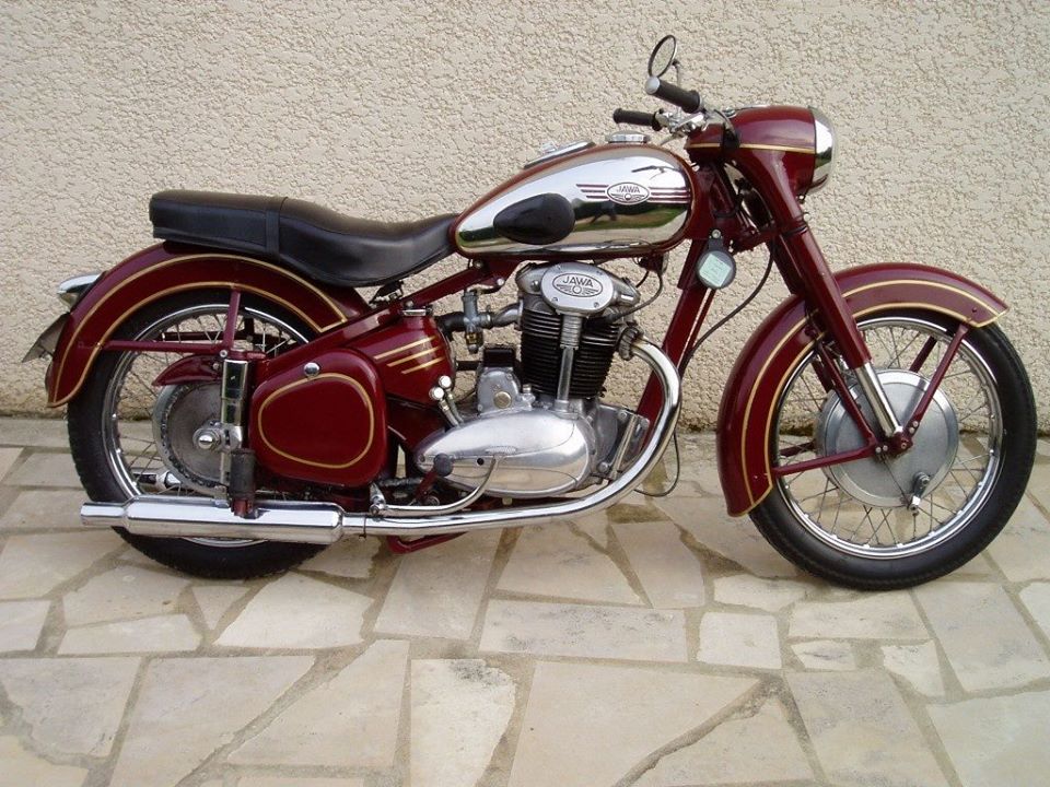 Motos Jawa anciennes 7104