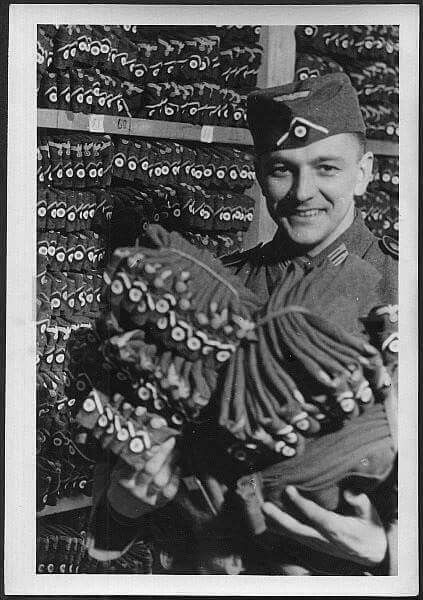 Diverses photos de la WWII (fichier 7) - Page 20 72020