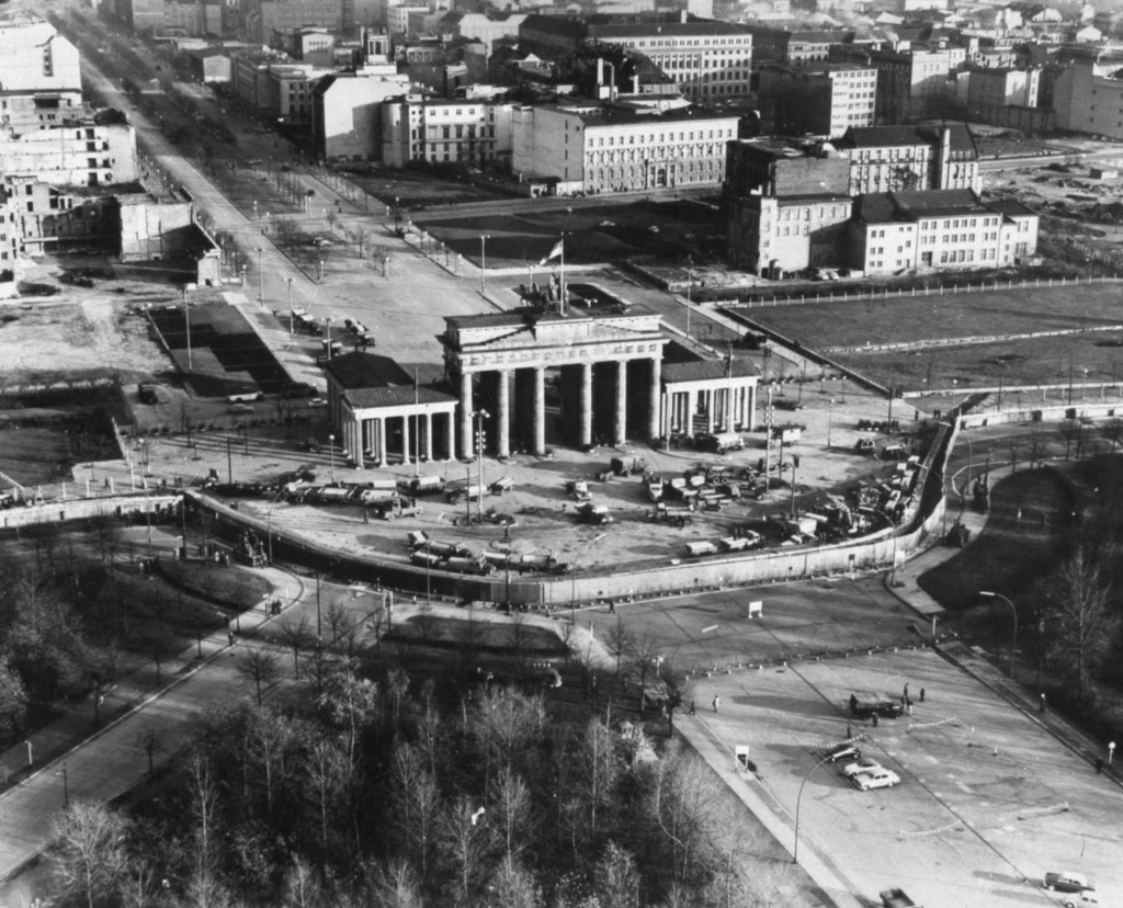 Le mur de Berlin B3010