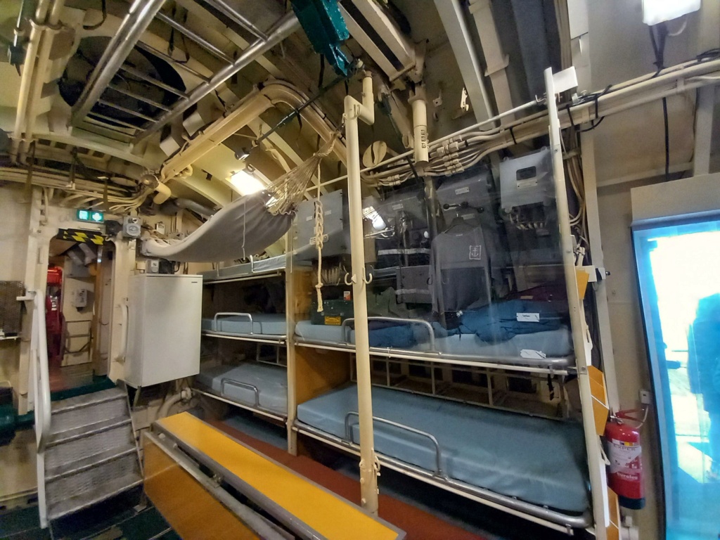 Les entrailes du sous-marin Flore Bunker36