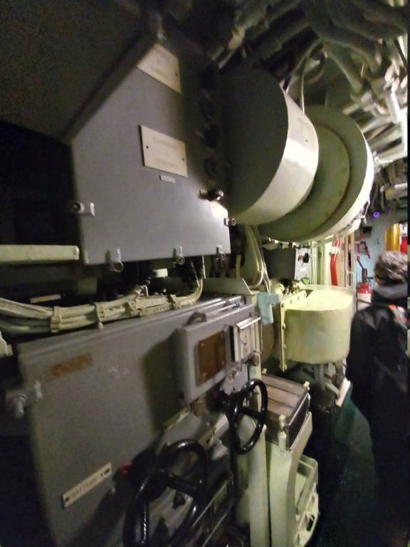 Les entrailes du sous-marin Flore Bunker49