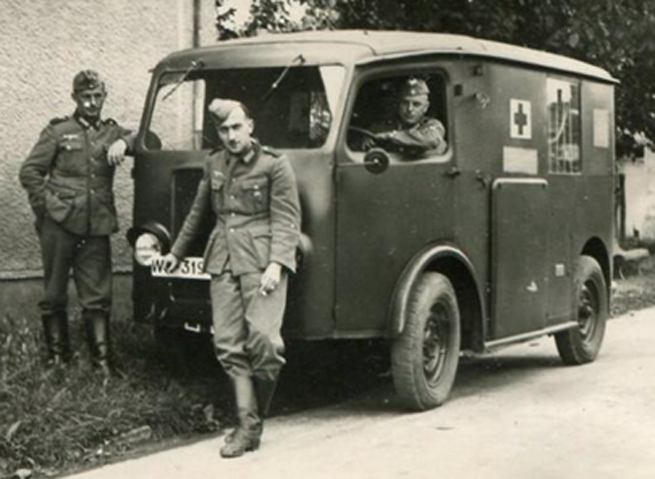 Véhicules sanitaires (ambulances) Citroe10