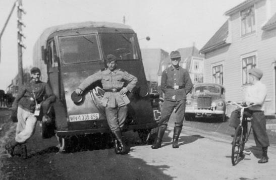 Convois de véhicules WWII Dma16110