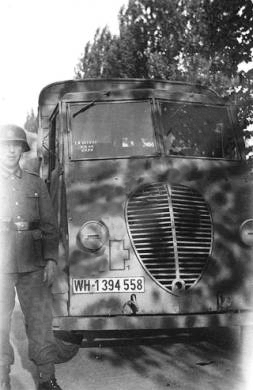 Convois de véhicules WWII Dma29110