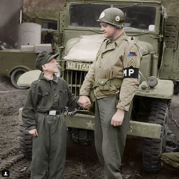 Photos marquantes de la WWII Main-q17