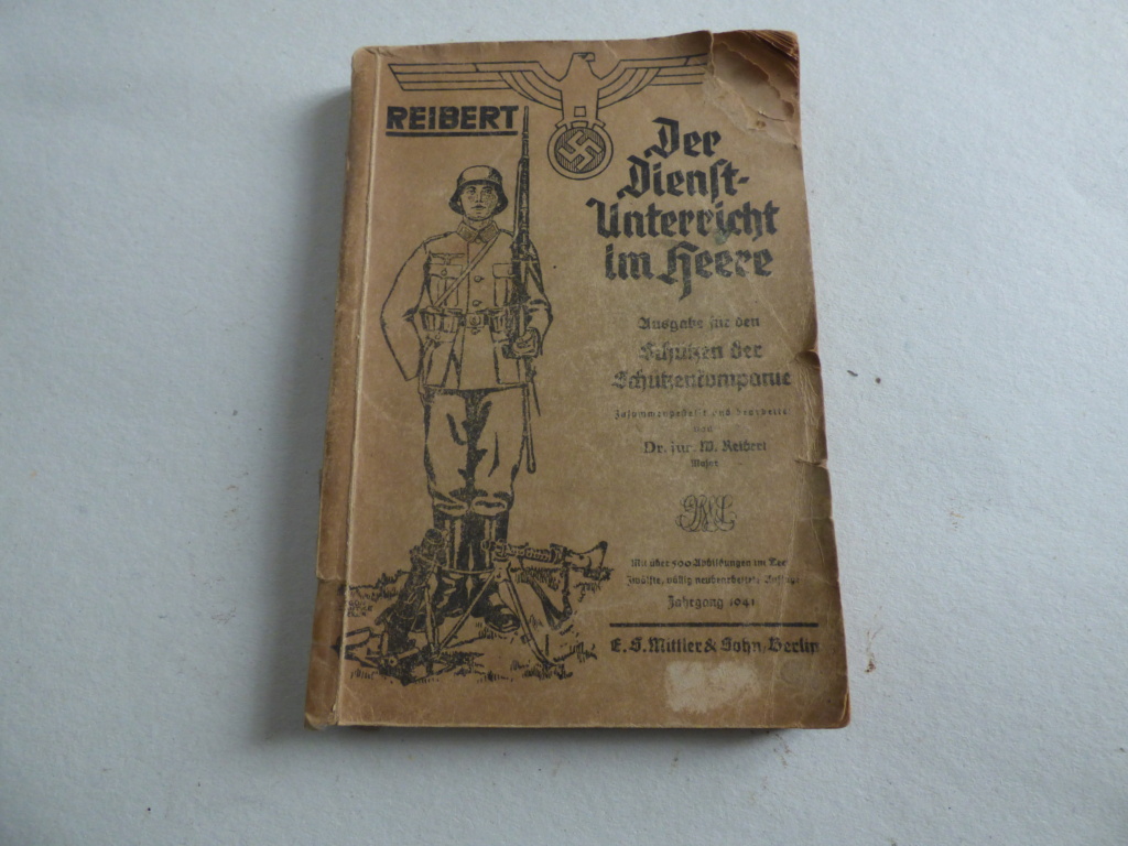 Le livre du soldat allemand P1010570