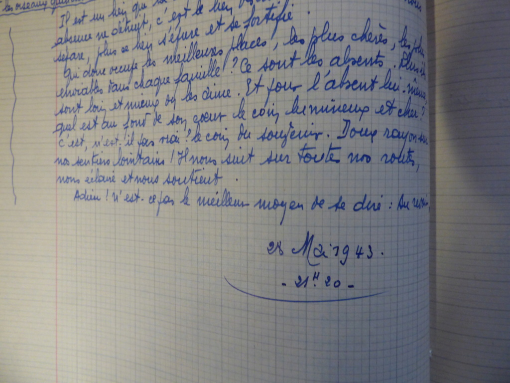 Documents personnels datant la WWII P1021194