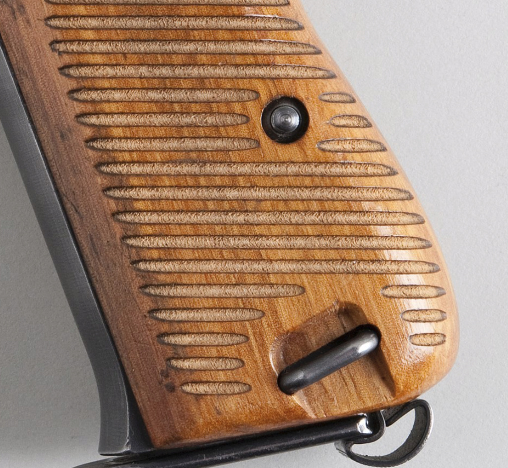 Aide - recherche un porte dragonne pour mon SIG P 210 6 Captur11
