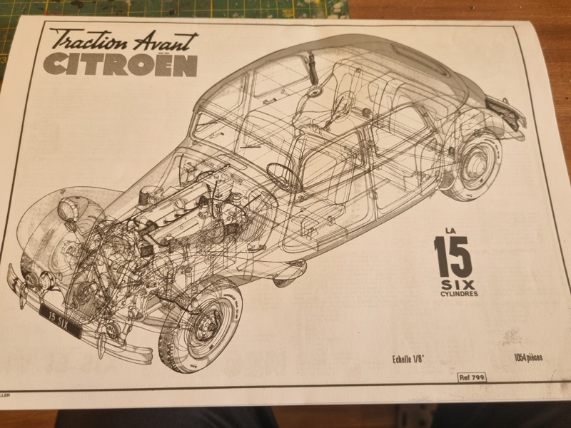 Citroen 15CV Six Traction Avant in 1:8. 20240915