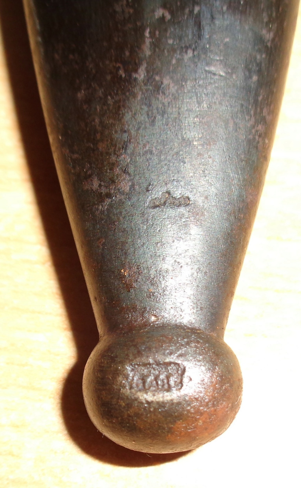 identification d'un fourreau de baionnette allemand  Dsc01017