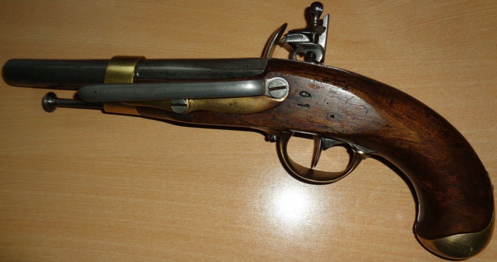 pistolet an XIII Dsc01318