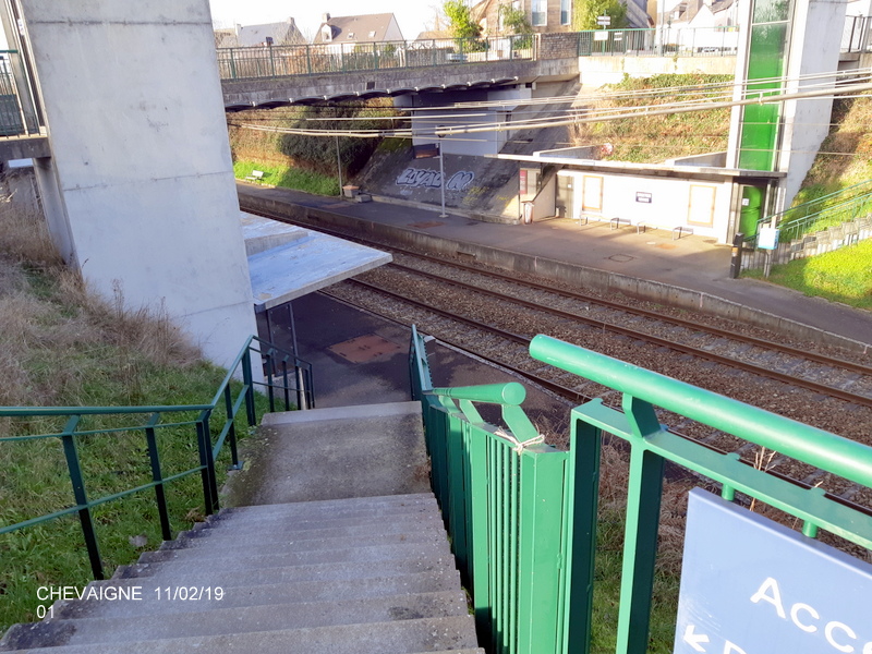 Ligne Rennes-St Malo. Halte de Chevaigné  11/02/19 20190377