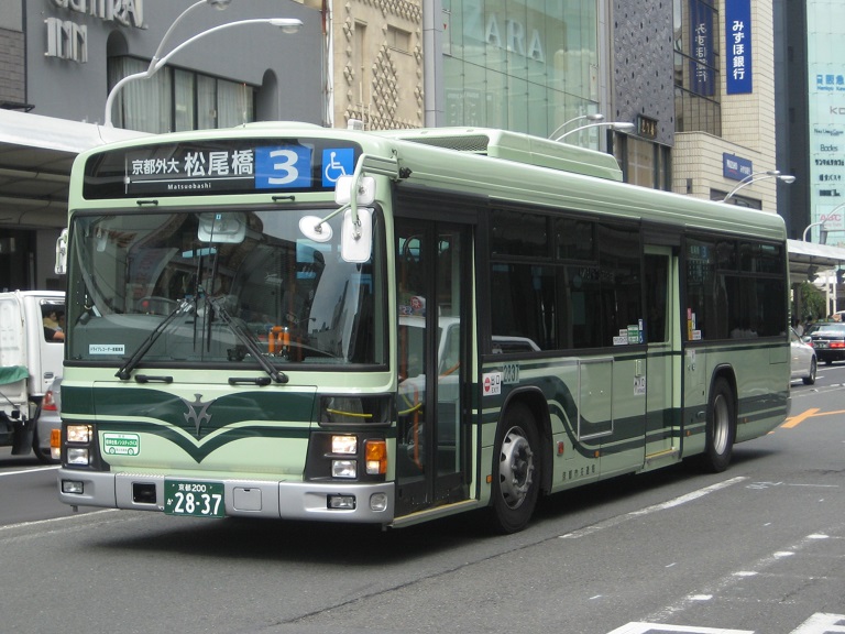 京都200か28-37 Img_6725