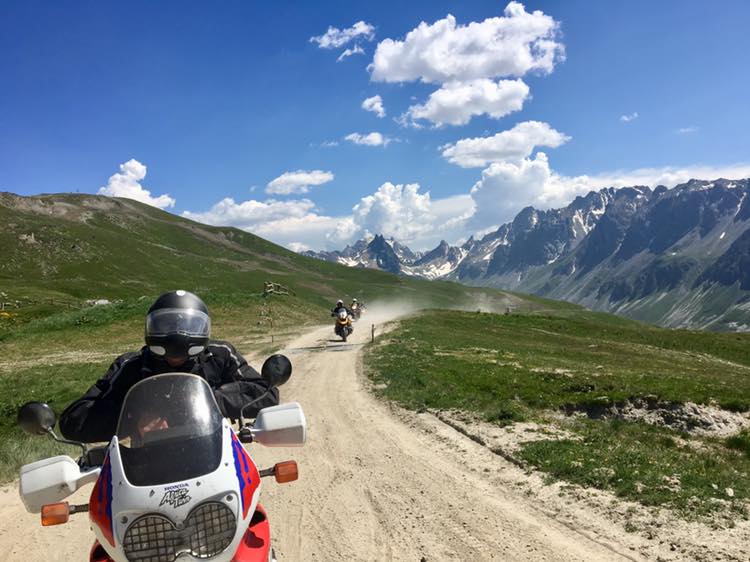 Vérification inscription TT et route dans les Alpes fin juin 2019 T-shirt - Page 14 65320410