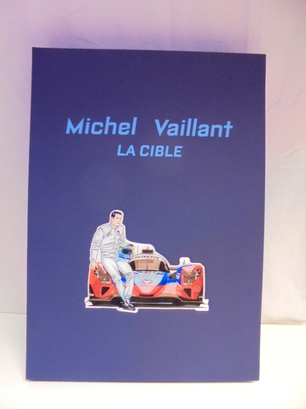 Michel Vaillant - La cible #12 - Page 2 Dsc04810