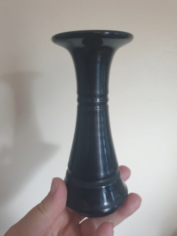 Small black glazed vase, signature looks like Humpfrey?  20210610