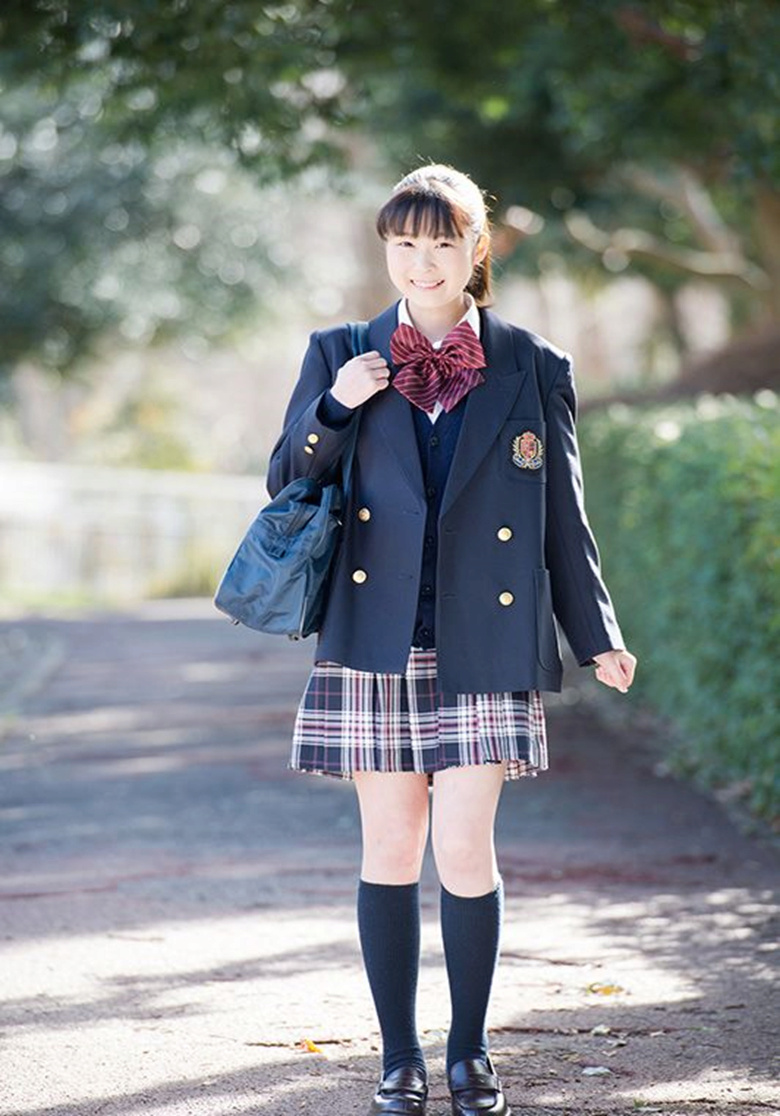 « L'uniforme scolaire au Japon »…une mode qui évolue avec son temps 1-----69