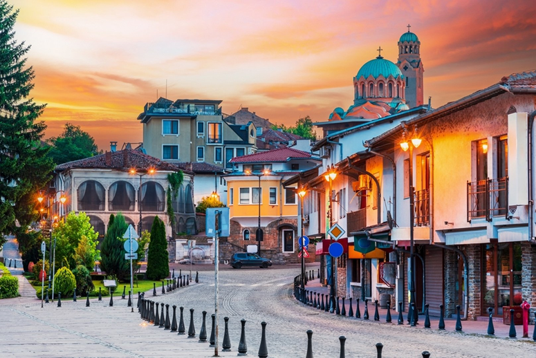 La Bulgarie est une destination riche en patrimoine culturel, en histoire et en attractions naturelles 1--270