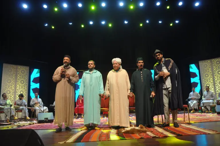 مسرح محمد الخامس يحتضن سهرة “أمداح دينية أمازيغية” 1-421
