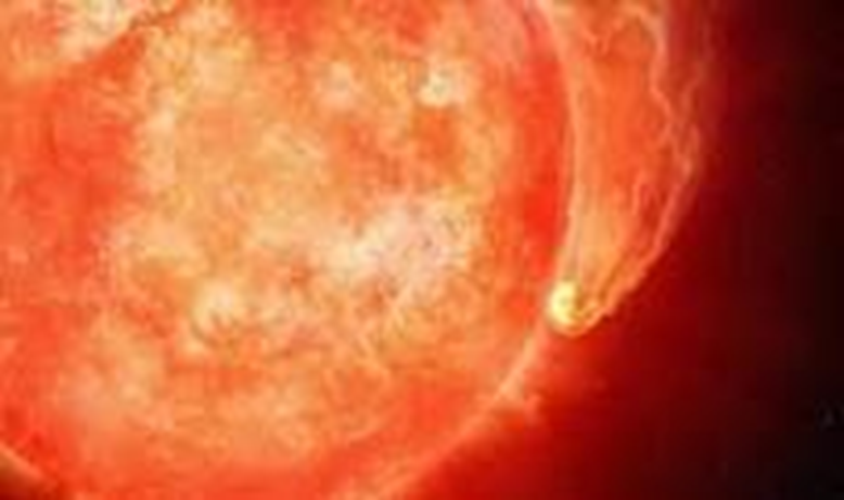 شاهد: علماء رصدوا نجماً متضخماً في لحظة ابتلاعه كوكباً قريباً منه 1-510