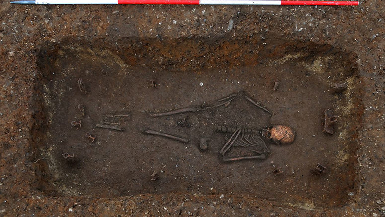 الكشف عن وجه فتاة توفيت منذ أكثر من 1300 عام 1-841