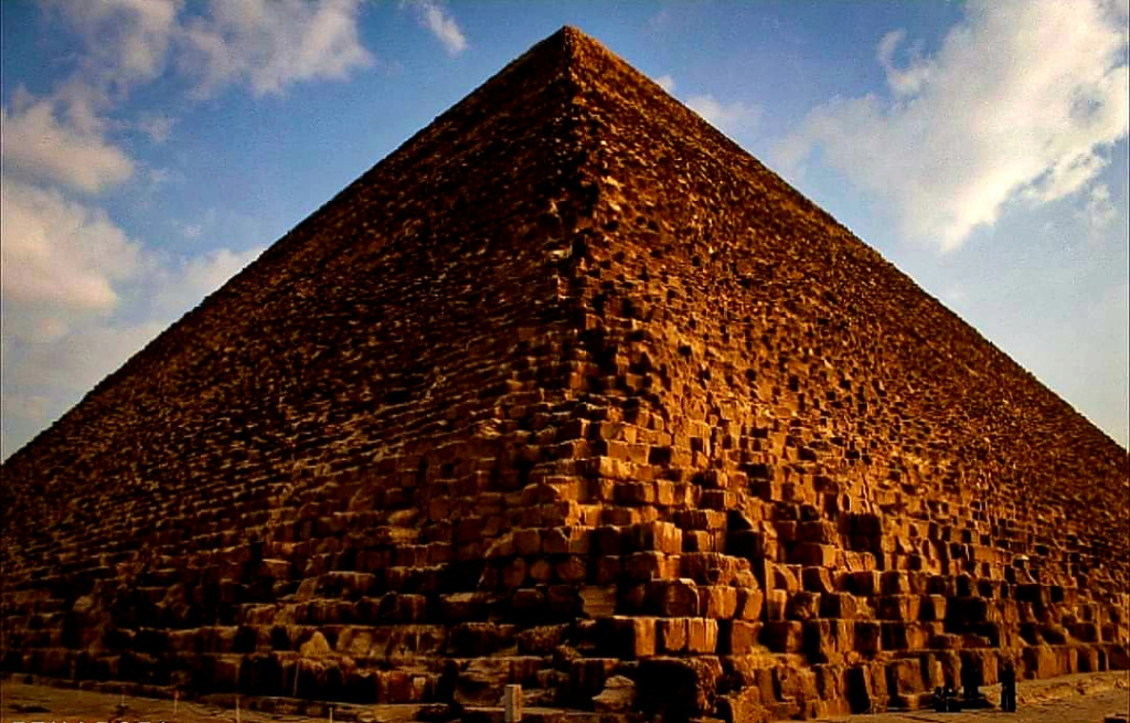 La plus grande pyramide construite par l'homme n'est pas la pyramide de Khufu, les 6 plus grandes pyramides du monde 11109