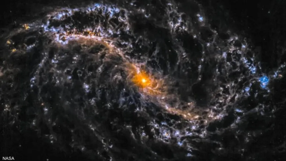 تلسكوب جيمس ويب يلتقط صورا "مذهلة" لمجرتين حلزونيتين 2279