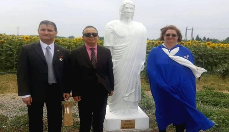 المجر: تمثال تكريما للأمازيغ أفولاي مؤلف أول رواية في تاريخ البشرية 2318