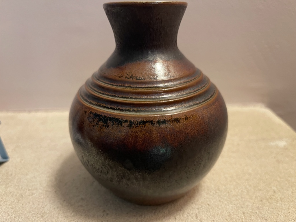 Recherche signature petit vase boule soliflore Img_5514