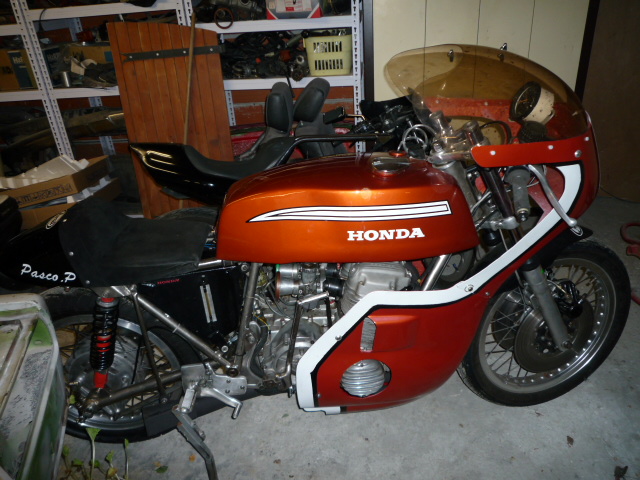 750 Honda Martin racing, façon "Daytona" 750_ho12