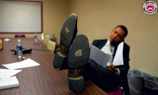 C'est la crise: même Obama n'a plus de souliers à se mettre ! Obama_10